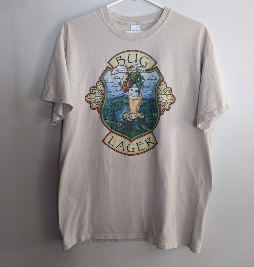 The Liberal Cup Pub Hallowell Maine Bug Lager T-shirt, Large